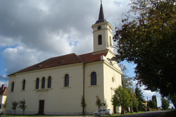 Foto Kostel sv. Anny k trase 