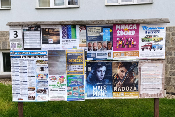 Foto výlepové plochy v Milevsku 3 POLIKLINIKA