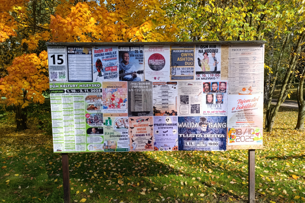 Foto výlepové plochy v Milevsku 15 U STADIONU