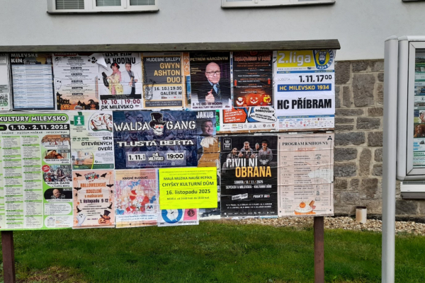 Foto výlepové plochy v Milevsku 3 POLIKLINIKA