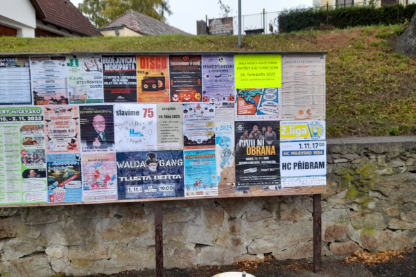 Foto výlepové plochy v Milevsku 6 AUTOBUSOVÉ NÁDRAŽÍ