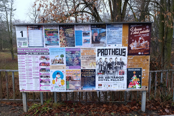 Foto výlepové plochy v Milevsku 1  KLÁŠTER