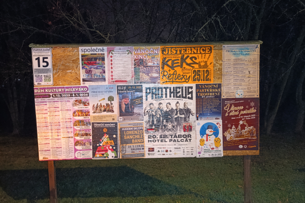 Foto výlepové plochy v Milevsku 15 U STADIONU