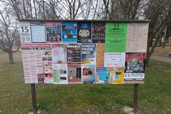 Foto výlepové plochy v Milevsku 15 U STADIONU