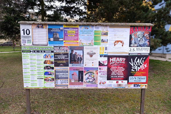 Foto výlepové plochy v Milevsku 10 VĚŽÁK