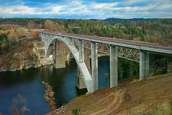 Foto turistického cíle Schwarzenberský most u Červené nad Vltavou
