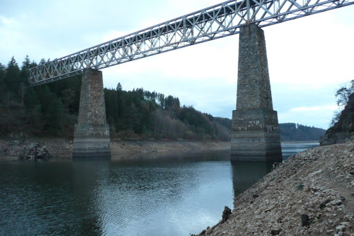 Foto Železniční most (Červená)