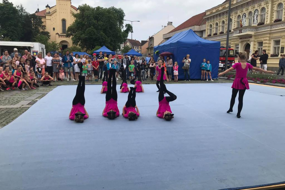 Foto k aktualitě Lidové tradice nás spojují