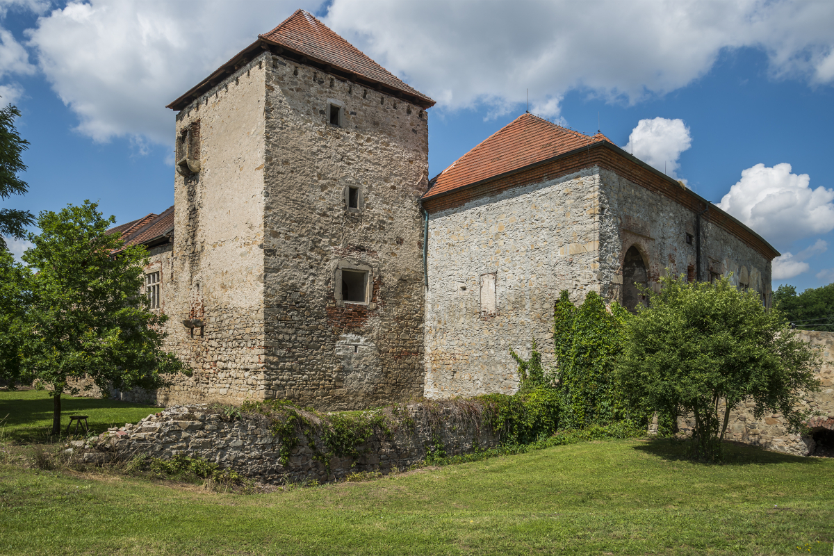 Foto Horní tvrz Kestřany