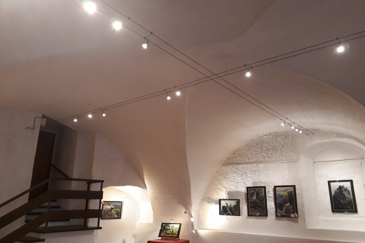 Foto k aktualitě Účelně osvětlené a vybavené prostory Galerie M v Milevsku