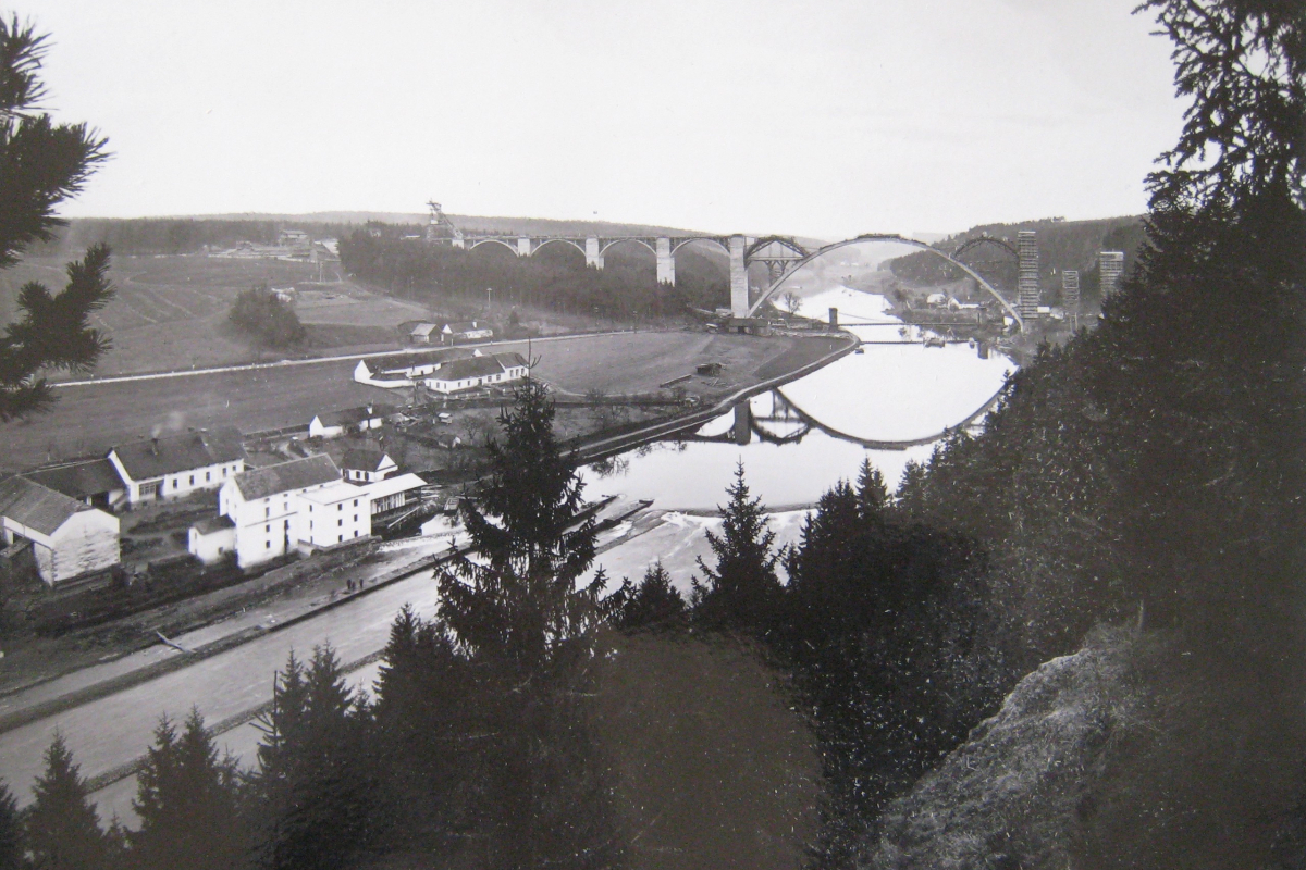 Foto Diskusně vzdělávací večer - Velikáni nad přehradou