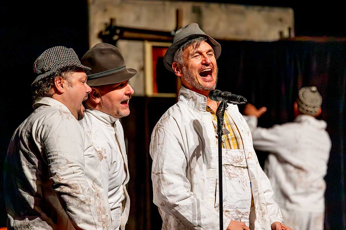 Foto Divadlo - Světáci