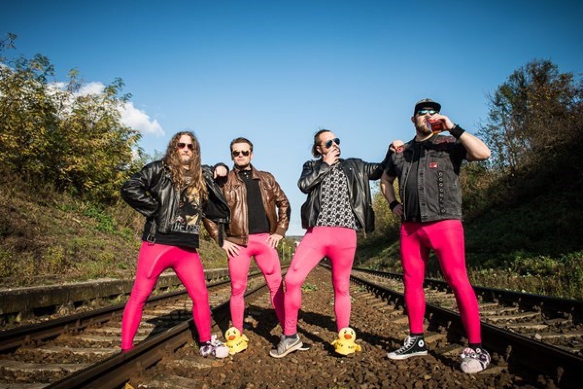 Foto Doga a Morčata na útěku – turné 2026