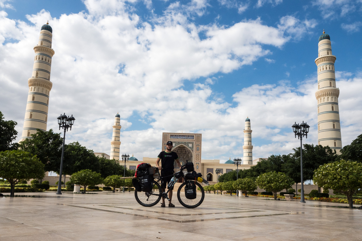 Foto Knihovna na cestách: Na kole přes Arabský poloostrov