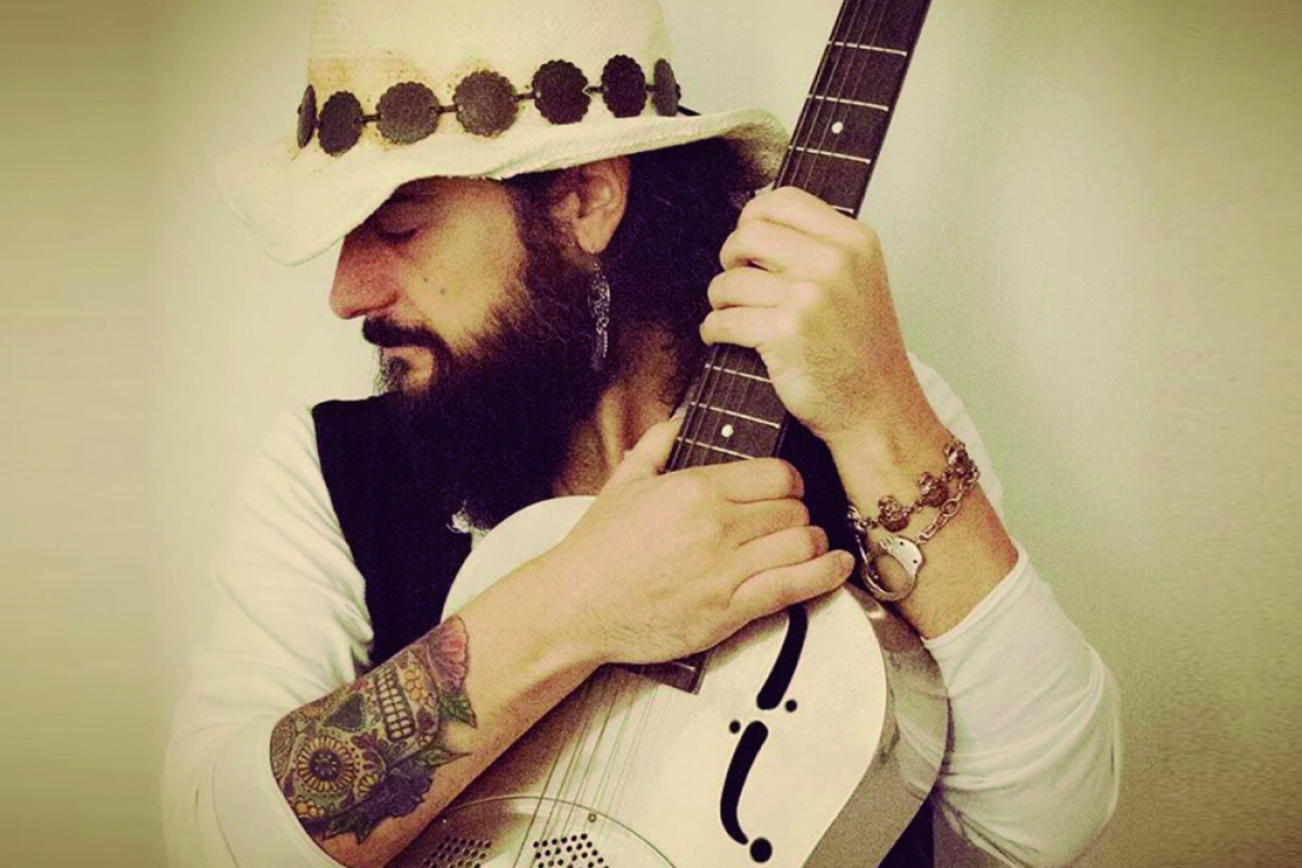 Foto Hudební sklepy - Demian Dominguez solo