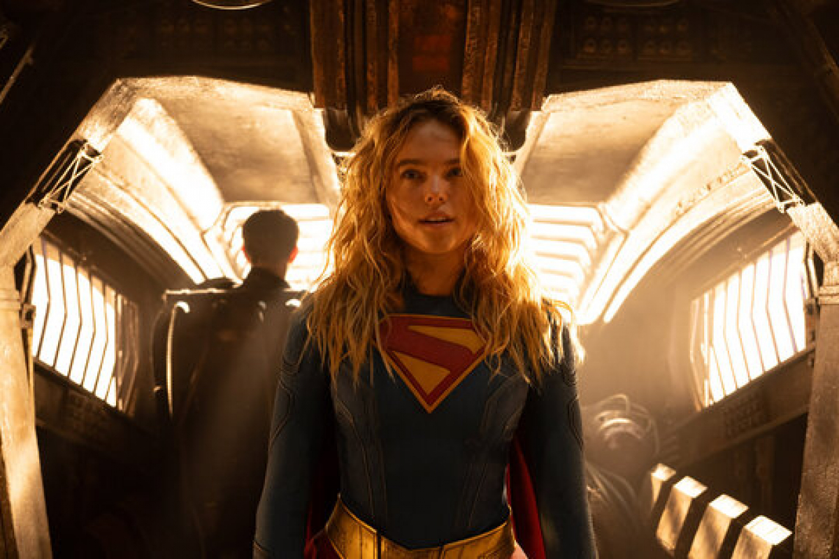 Foto SUPERGIRL